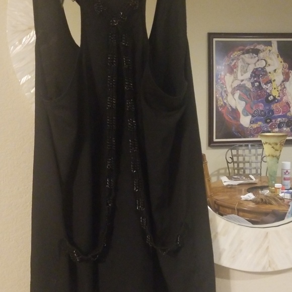 Stunning black top. - Picture 3 of 5